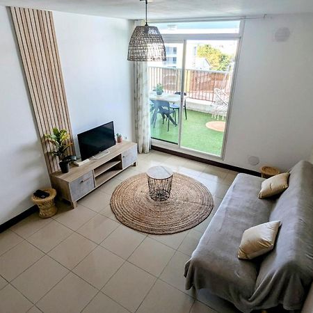 Entierement Equipe, Climatise, Wifi, Au Dernier Etage Sans Vis A Vis Apartment Saint-Denis Exterior photo